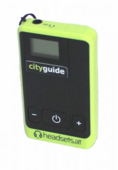 Empfaenger-CityGuide-2-headsets_at